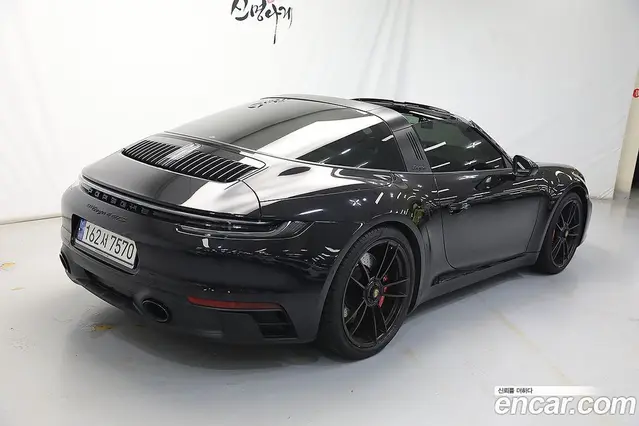 Porsche 911 2023 3.0 автомат (гидро), миниатюра 4