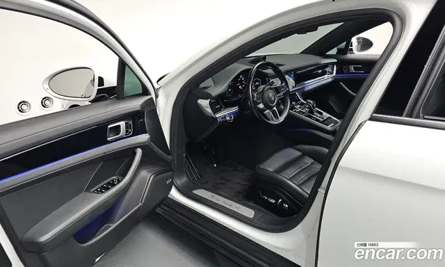 Porsche Panamera 2018 3.0 автомат (гидро), миниатюра 12