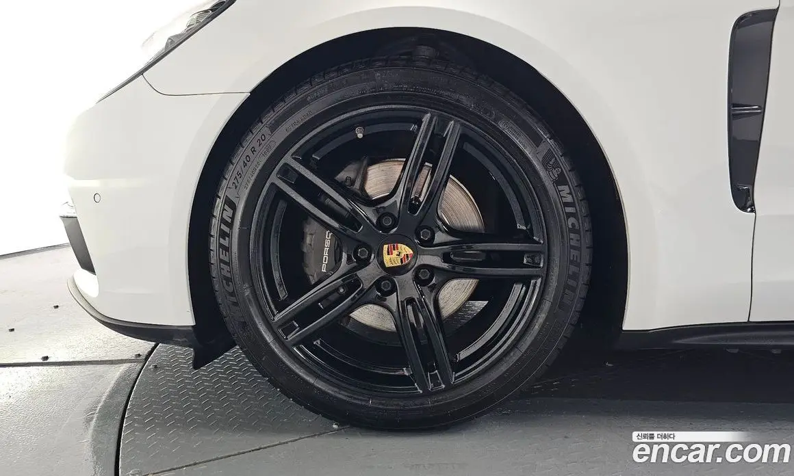 Porsche Panamera 2018 3.0 автомат (гидро), фото 4