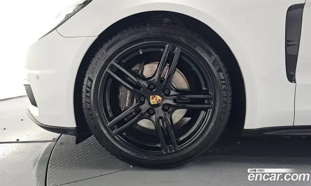 Porsche Panamera 2018 3.0 автомат (гидро), миниатюра 4