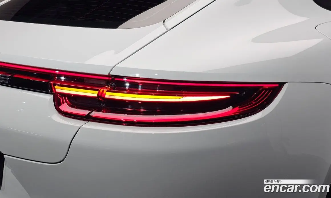 Porsche Panamera 2018 3.0 автомат (гидро), фото 8