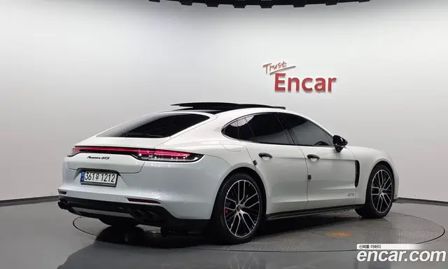 Porsche Panamera, 2021, 14 333 км