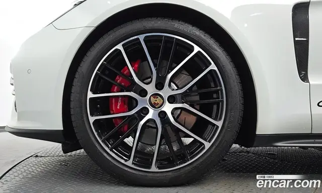 Porsche Panamera 2021 4.0 автомат (гидро), миниатюра 4