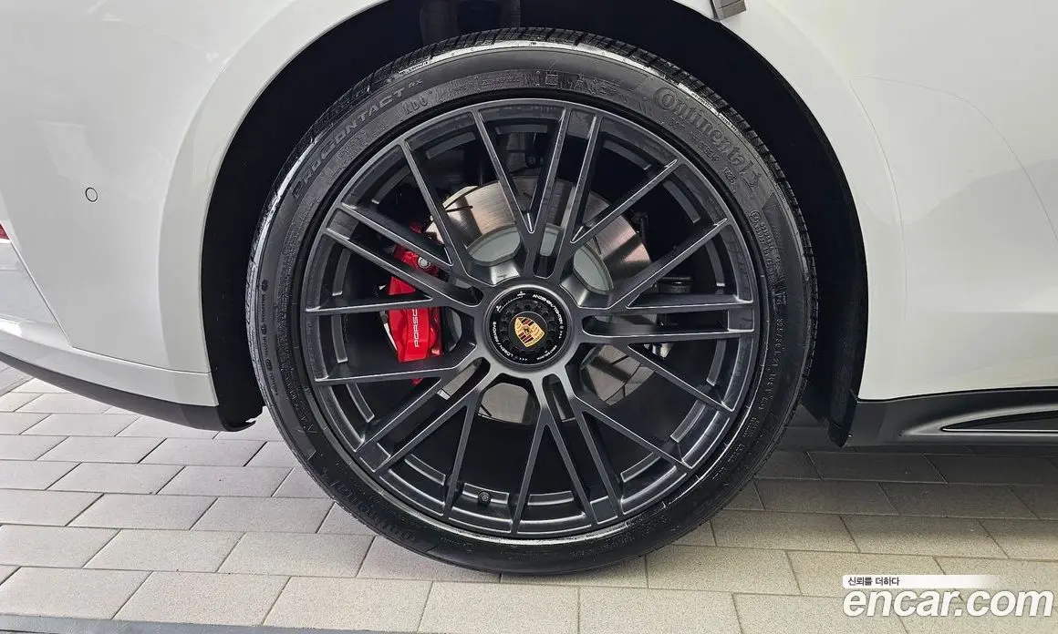 Porsche Panamera 2025 4.0 автомат (гидро), фото 5