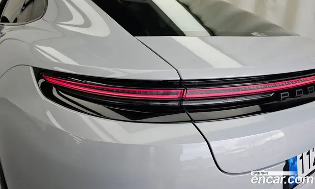 Porsche Panamera 2025 4.0 автомат (гидро), миниатюра 9