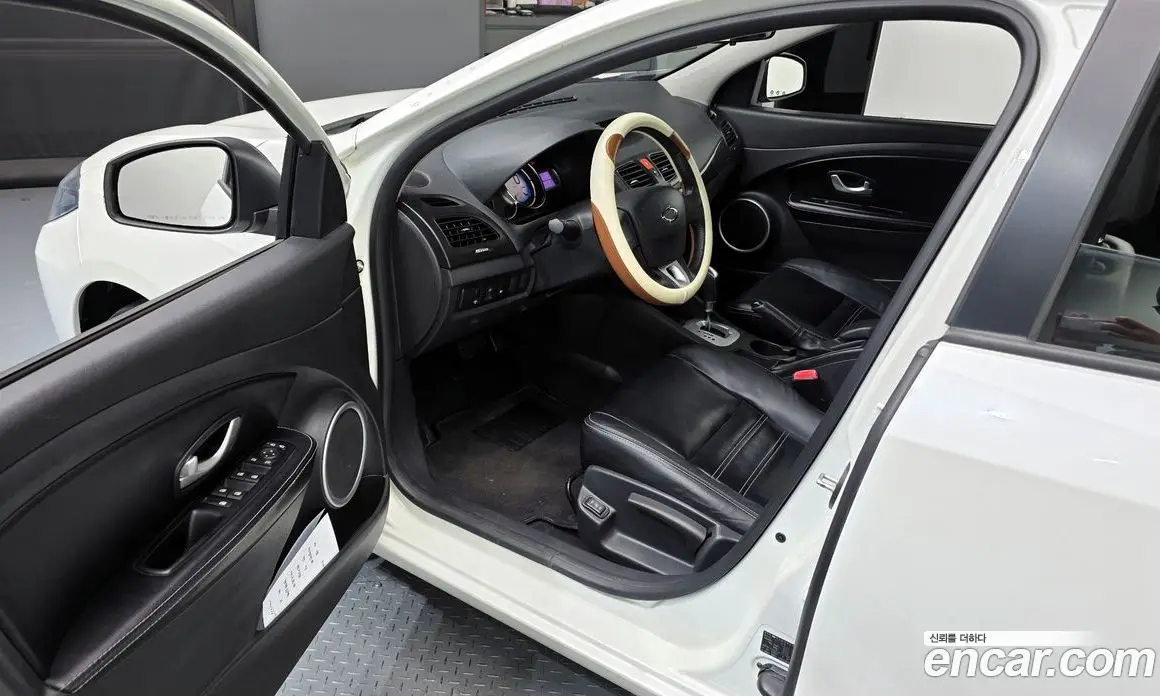 Renault (Samsung) SM3 2014 1.6 автомат (гидро), фото 13 Renault (Samsung) SM3 2014 1.6 автомат (гидро), фото 13
