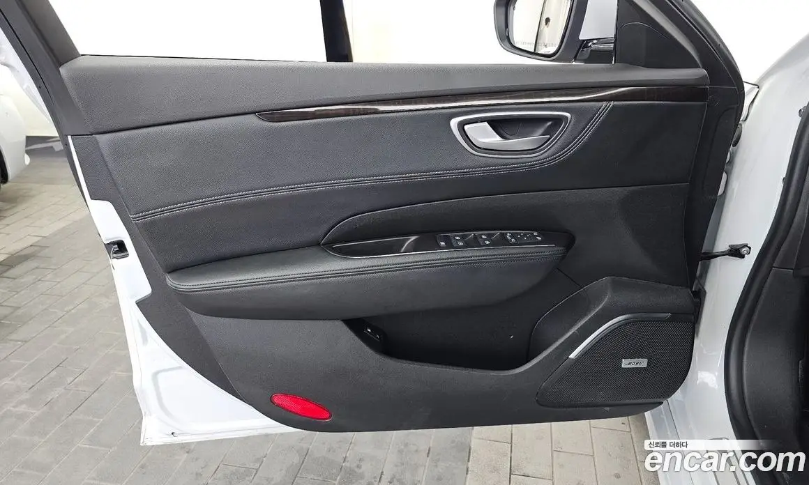 Renault (Samsung) SM6 2017 2.0 автомат (гидро), фото 14 Renault (Samsung) SM6 2017 2.0 автомат (гидро), фото 14