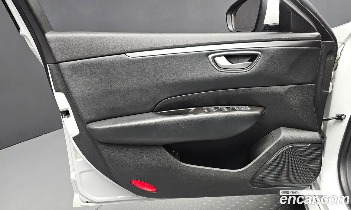 Renault (Samsung) SM6 2018 2.0 автомат (гидро), фото 14 Renault (Samsung) SM6 2018 2.0 автомат (гидро), фото 14
