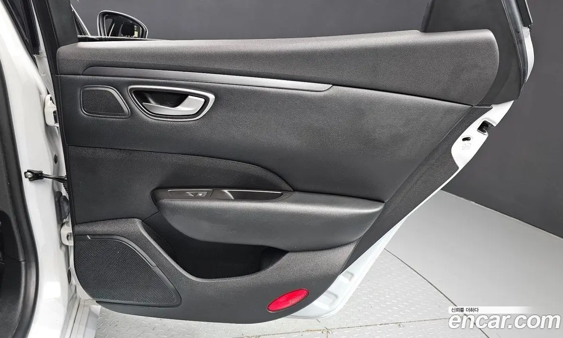 Renault (Samsung) SM6 2018 2.0 автомат (гидро), фото 15 Renault (Samsung) SM6 2018 2.0 автомат (гидро), фото 15