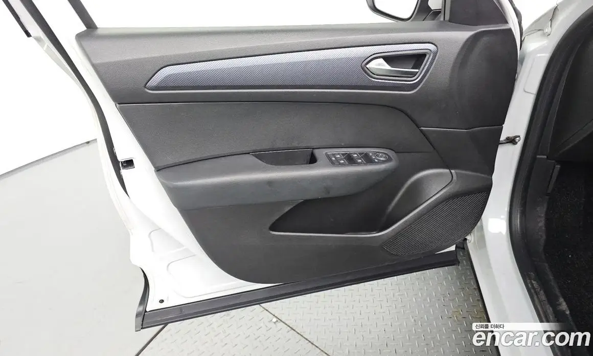Renault (Samsung) XM3 2020 1.6 автомат (гидро), фото 14