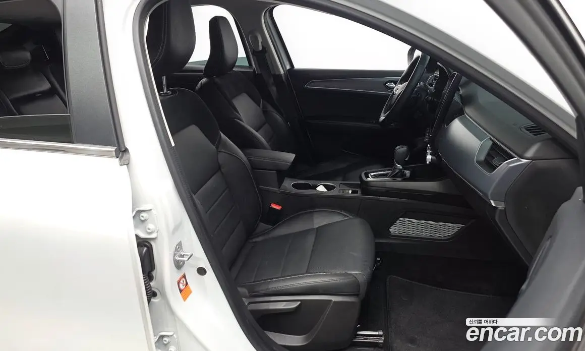 Renault (Samsung) XM3 2022 1.6 автомат (гидро), фото 15 Renault (Samsung) XM3 2022 1.6 автомат (гидро), фото 15