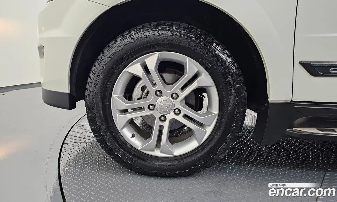 SsangYong Korando 2013 2.0 автомат (гидро), фото 5