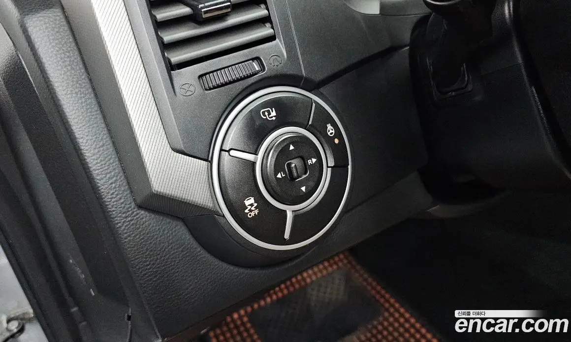SsangYong Korando 2014 2.0 автомат (гидро), фото 18