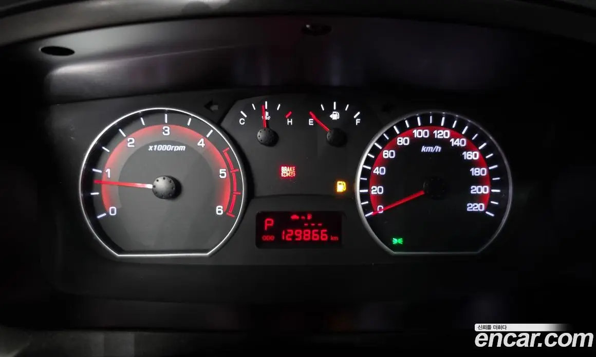 SsangYong Korando 2015 2.0 автомат (гидро), фото 11