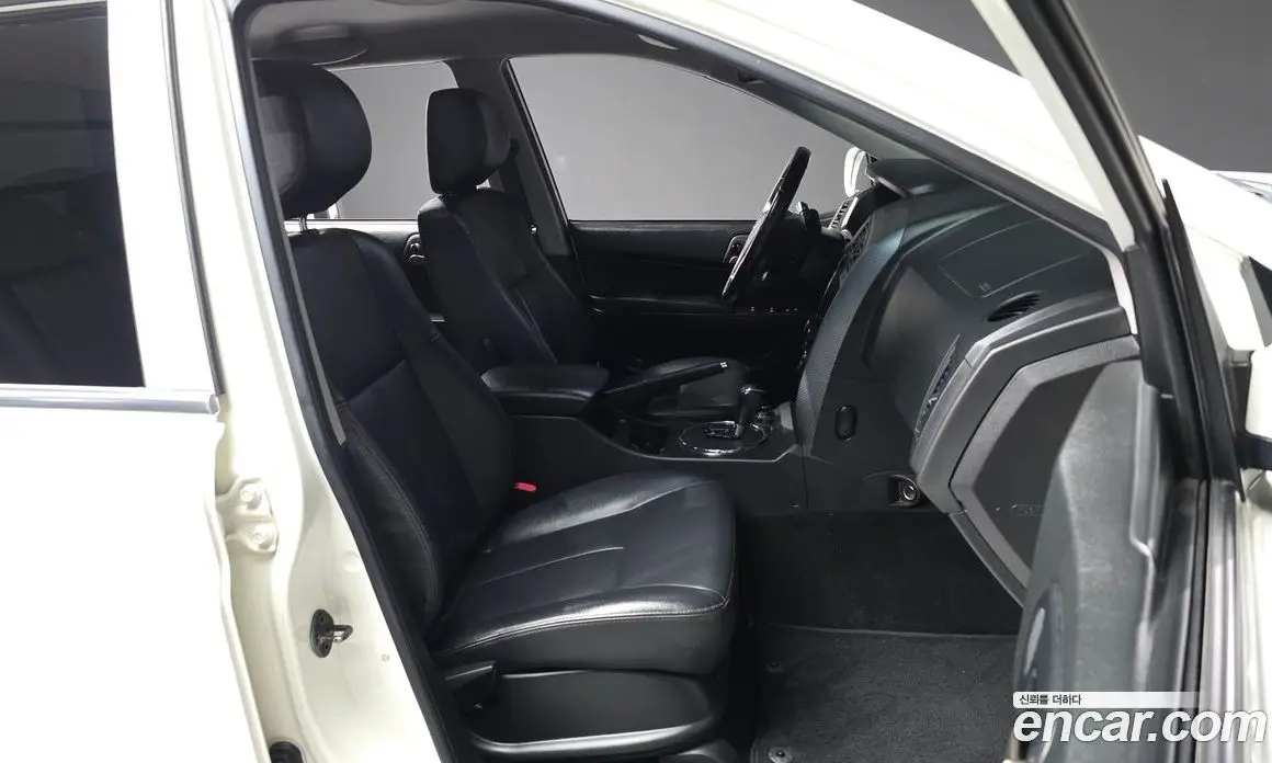 SsangYong Korando 2015 2.0 автомат (гидро), фото 17