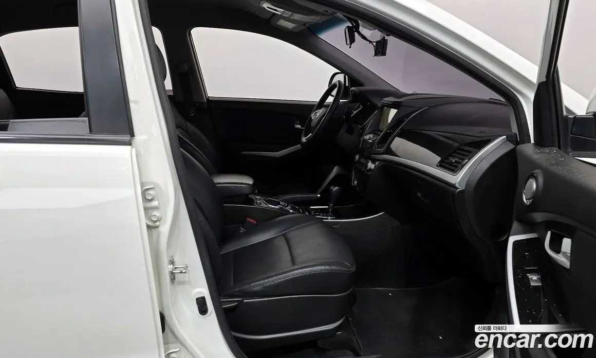 SsangYong Korando 2017 2.2 автомат (гидро), фото 16 SsangYong Korando 2017 2.2 автомат (гидро), фото 16