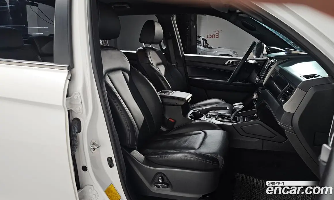 SsangYong Rexton 2022 2.2 автомат (гидро), фото 13