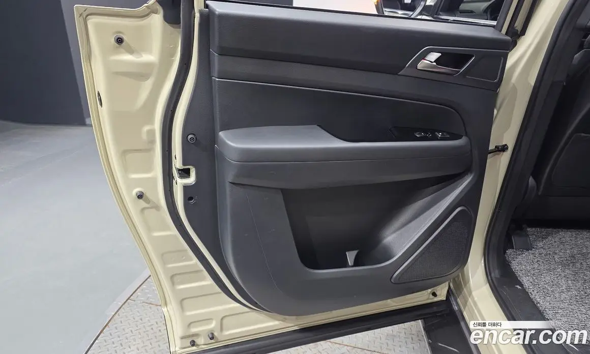SsangYong Rexton 2024 2.2 автомат (гидро), фото 15 SsangYong Rexton 2024 2.2 автомат (гидро), фото 15
