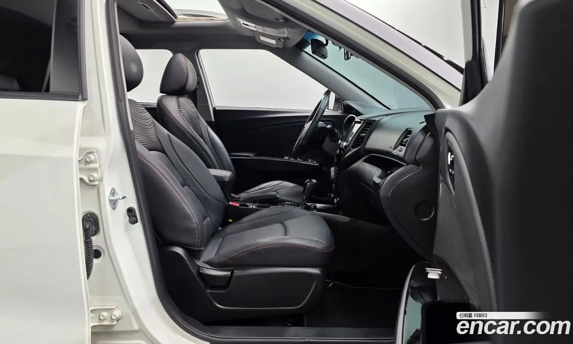 SsangYong TIBOLI 2017 1.6 автомат (гидро), фото 16