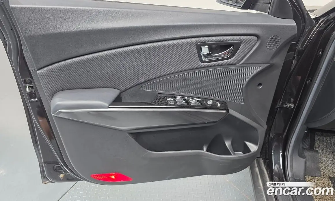 SsangYong TIBOLI 2022 1.5 автомат (гидро), фото 14