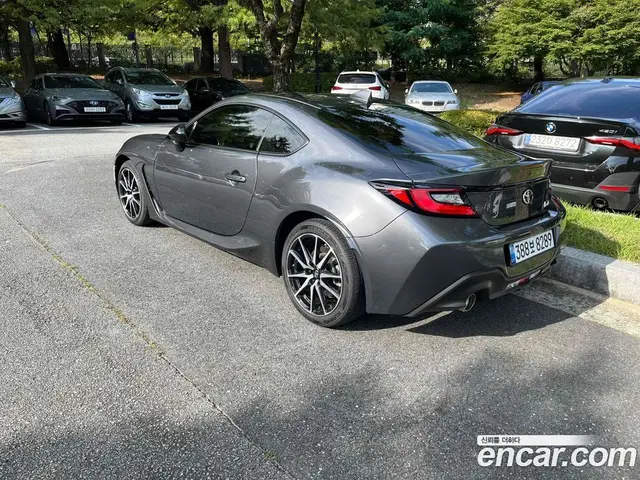 Toyota 86 2025 2.4 механика, миниатюра 2