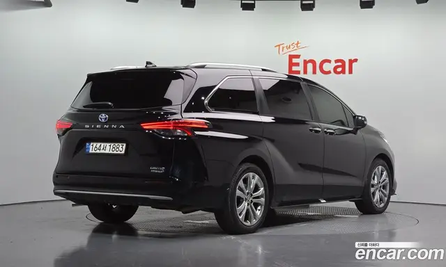 Toyota Sienna 2022 2.5 автомат (гидро), миниатюра 2 Toyota Sienna 2022 2.5 автомат (гидро), миниатюра 2
