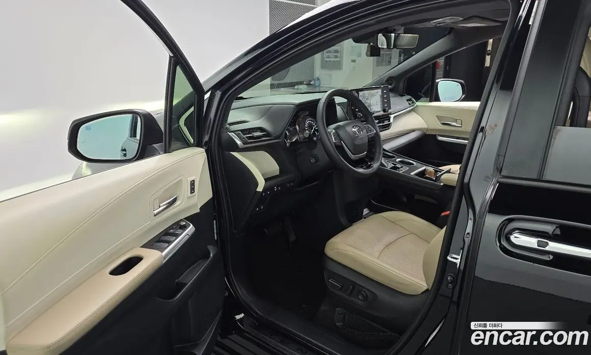 Toyota Sienna 2022 2.5 автомат (гидро), фото 13 Toyota Sienna 2022 2.5 автомат (гидро), фото 13