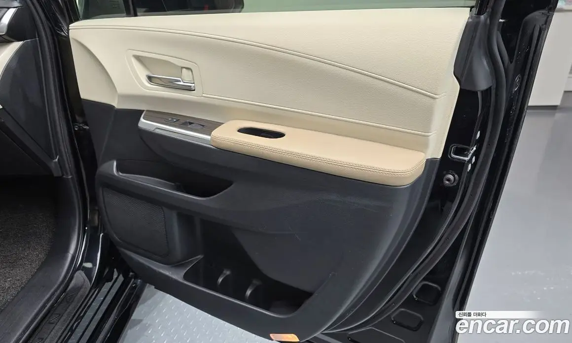 Toyota Sienna 2022 2.5 автомат (гидро), фото 15 Toyota Sienna 2022 2.5 автомат (гидро), фото 15