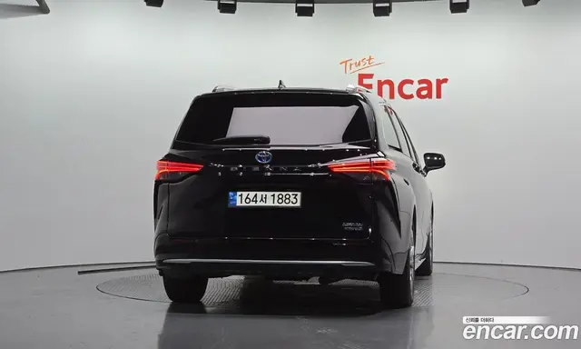 Toyota Sienna 2022 2.5 автомат (гидро), миниатюра 4 Toyota Sienna 2022 2.5 автомат (гидро), миниатюра 4