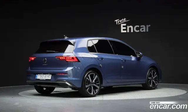 Volkswagen Golf 2026 2.0 автомат (гидро), миниатюра 2 Volkswagen Golf 2026 2.0 автомат (гидро), миниатюра 2