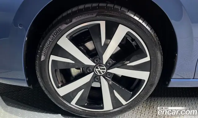 Volkswagen Golf 2026 2.0 автомат (гидро), миниатюра 5 Volkswagen Golf 2026 2.0 автомат (гидро), миниатюра 5