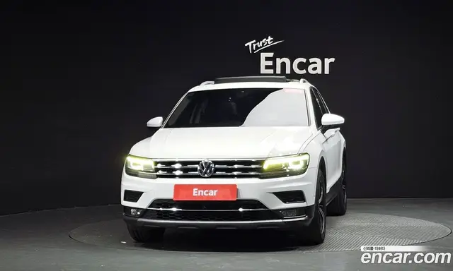 Volkswagen Tiguan 2018 2.0 автомат (гидро), миниатюра 2