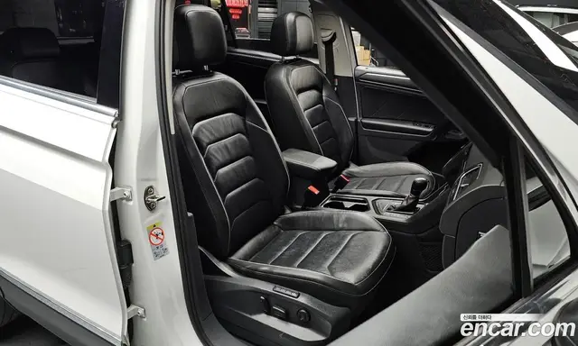Volkswagen Tiguan 2018 2.0 автомат (гидро), миниатюра 12