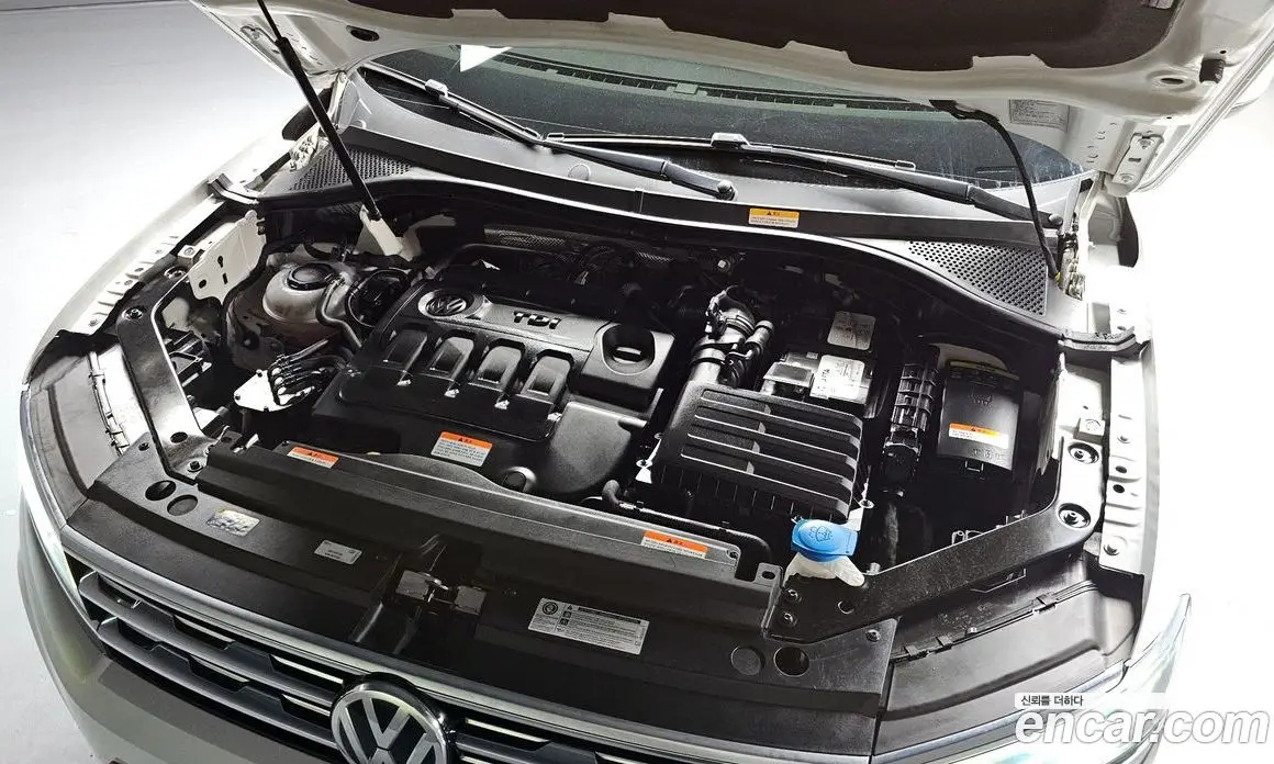Volkswagen Tiguan 2018 2.0 автомат (гидро), фото 5