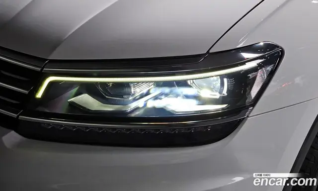 Volkswagen Tiguan 2018 2.0 автомат (гидро), миниатюра 7