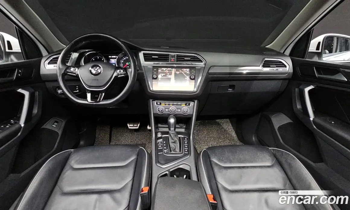 Volkswagen Tiguan 2018 2.0 автомат (гидро), фото 9