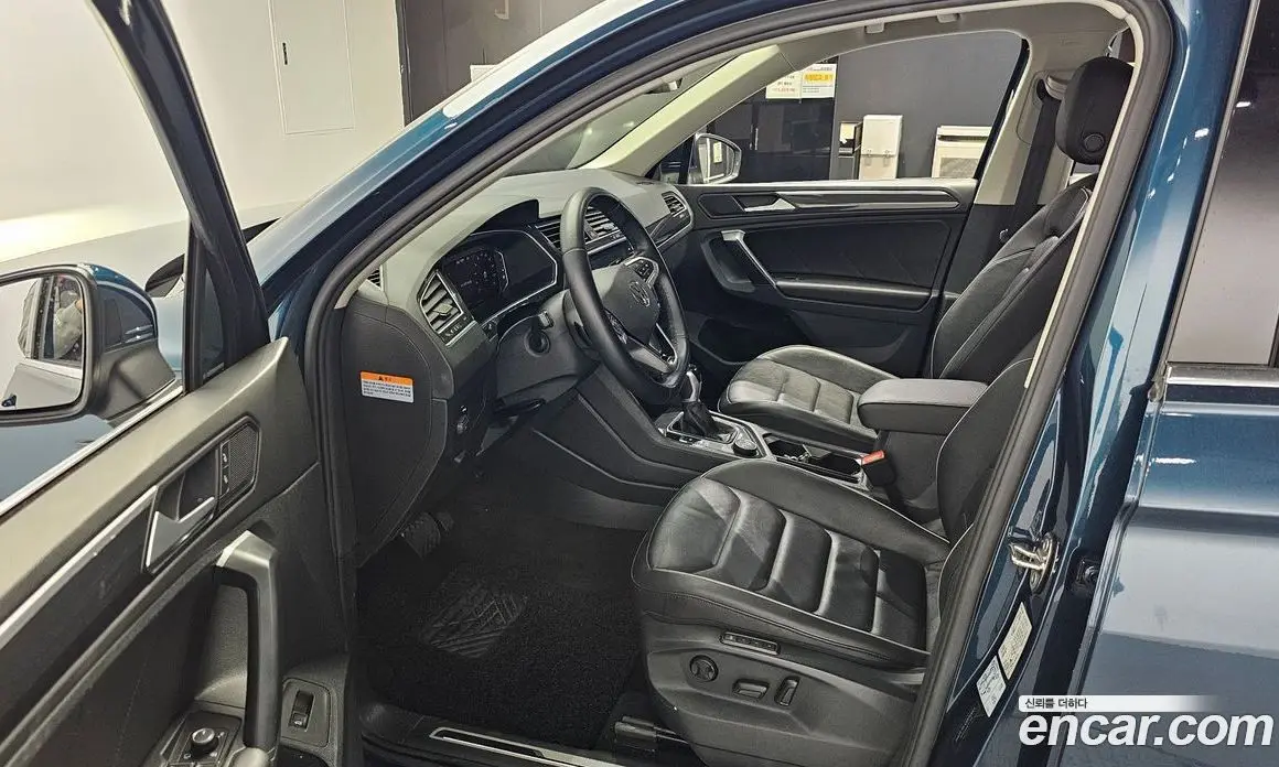 Volkswagen Tiguan 2021 2.0 автомат (гидро), фото 13