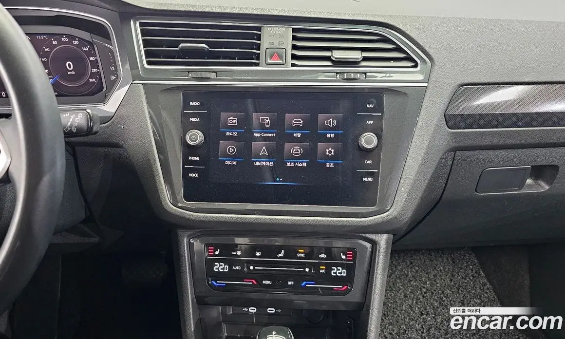 Volkswagen Tiguan 2021 2.0 автомат (гидро), фото 20