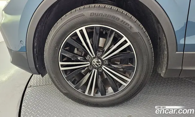 Volkswagen Tiguan 2021 2.0 автомат (гидро), миниатюра 5
