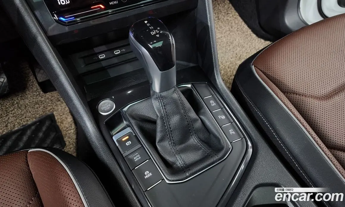 Volkswagen Tiguan 2022 2.0 автомат (гидро), фото 12