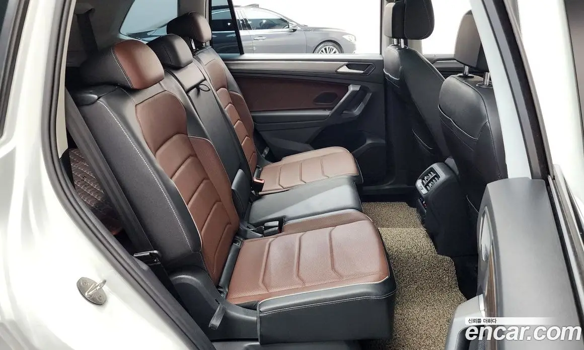 Volkswagen Tiguan 2022 2.0 автомат (гидро), фото 17