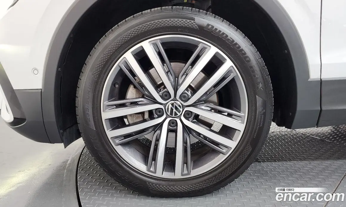 Volkswagen Tiguan 2022 2.0 автомат (гидро), фото 5