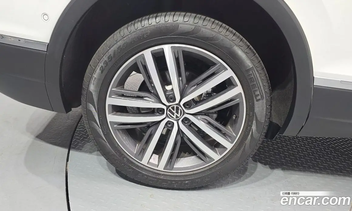 Volkswagen Tiguan 2024 2.0 автомат (гидро), фото 5
