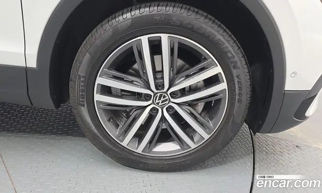 Volkswagen Tiguan 2024 2.0 автомат (гидро), миниатюра 7