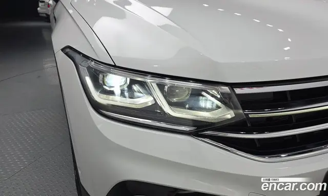 Volkswagen Tiguan 2024 2.0 автомат (гидро), миниатюра 8