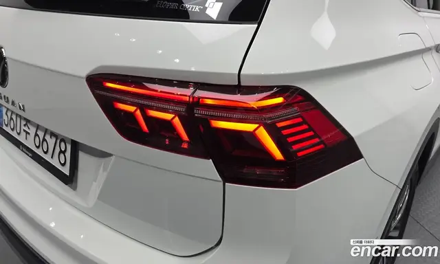 Volkswagen Tiguan 2024 2.0 автомат (гидро), миниатюра 9