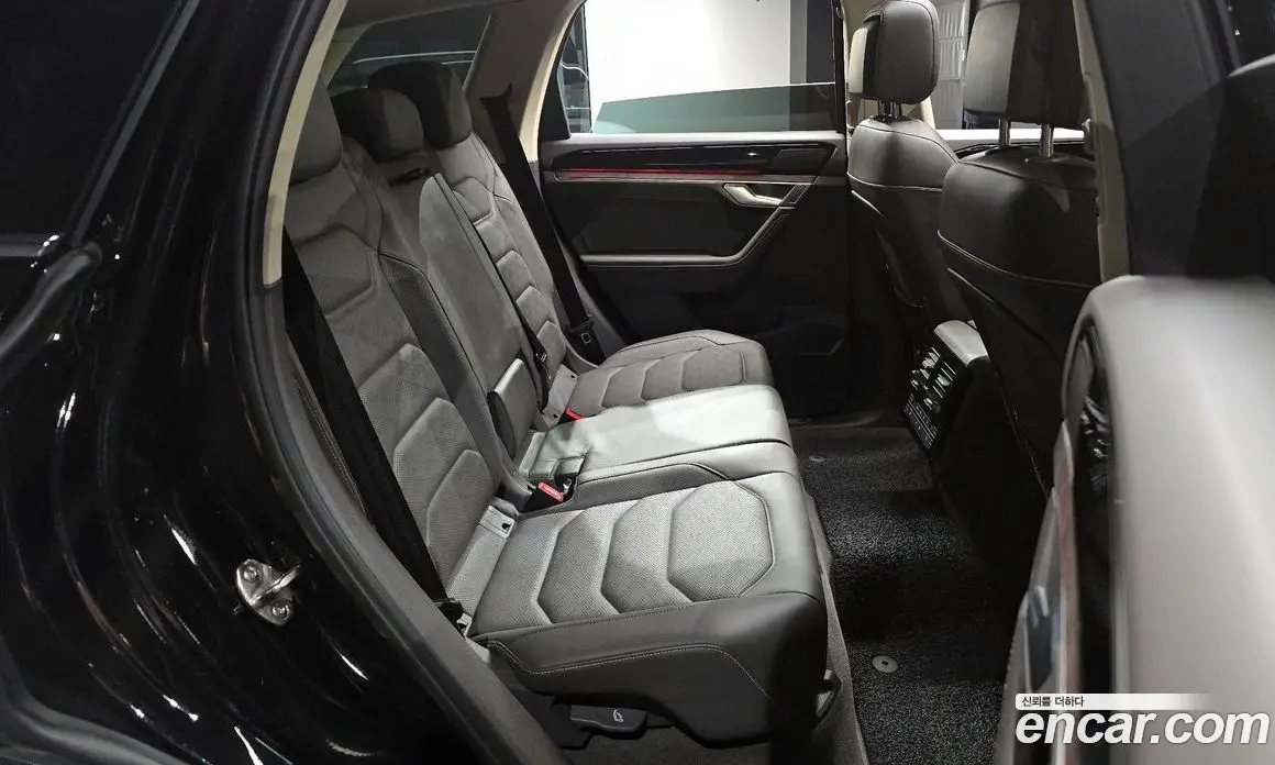 Volkswagen Touareg 2023 3.0 автомат (гидро), фото 17 Volkswagen Touareg 2023 3.0 автомат (гидро), фото 17