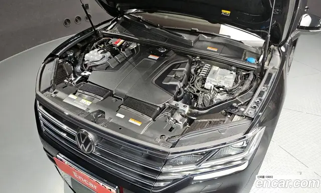 Volkswagen Touareg 2023 3.0 автомат (гидро), миниатюра 6 Volkswagen Touareg 2023 3.0 автомат (гидро), миниатюра 6