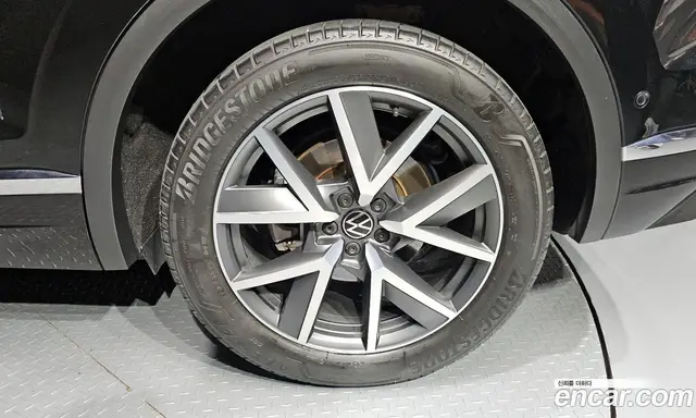 Volkswagen Touareg 2023 3.0 автомат (гидро), миниатюра 7 Volkswagen Touareg 2023 3.0 автомат (гидро), миниатюра 7