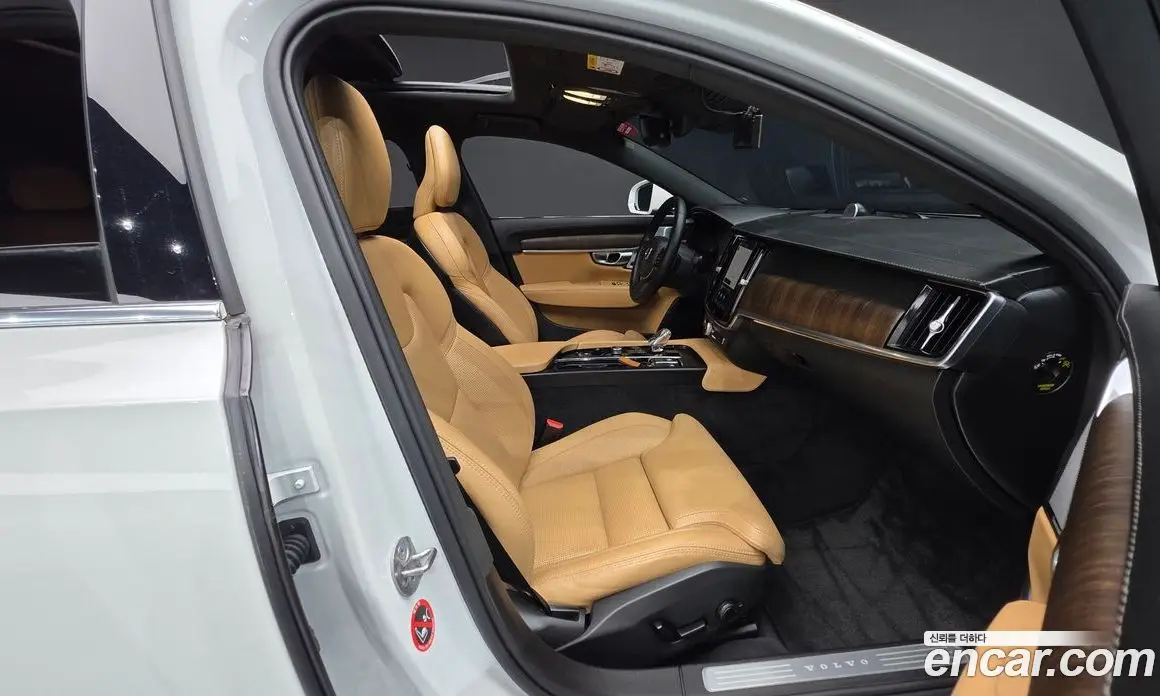 Volvo S90 2022 2.0 автомат (гидро), фото 13 Volvo S90 2022 2.0 автомат (гидро), фото 13